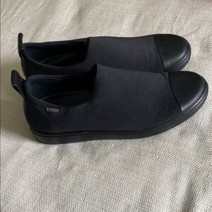 Ecco Black Slip-On Loafers GORETEX